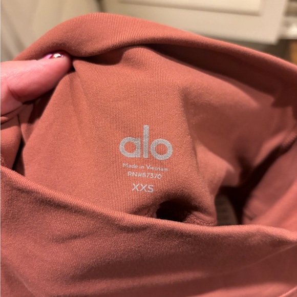 Coral size xxs Alo Yoga leggings - Picture 3 of 7